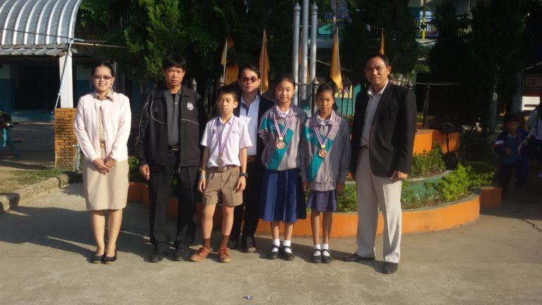 แสดงความยินดีกับนักกีฬาคนเก่ง